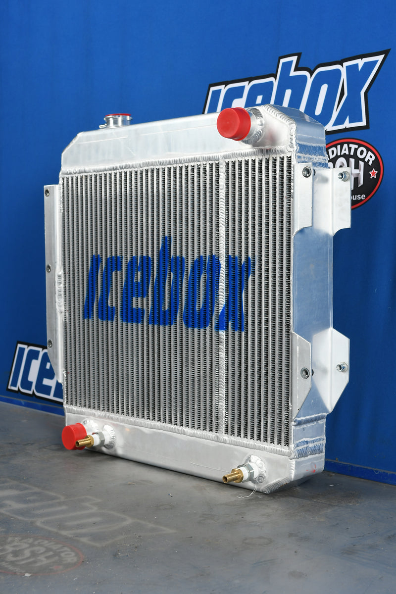 Load image into Gallery viewer, Mitsubishi Forklift Radiator # 940249
