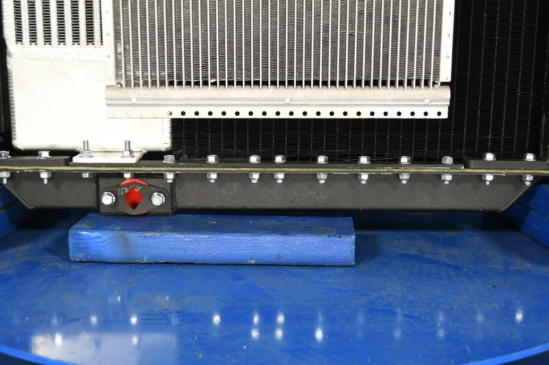 Load image into Gallery viewer, Peterbilt Narrow Nose Cooling Package # 606328
