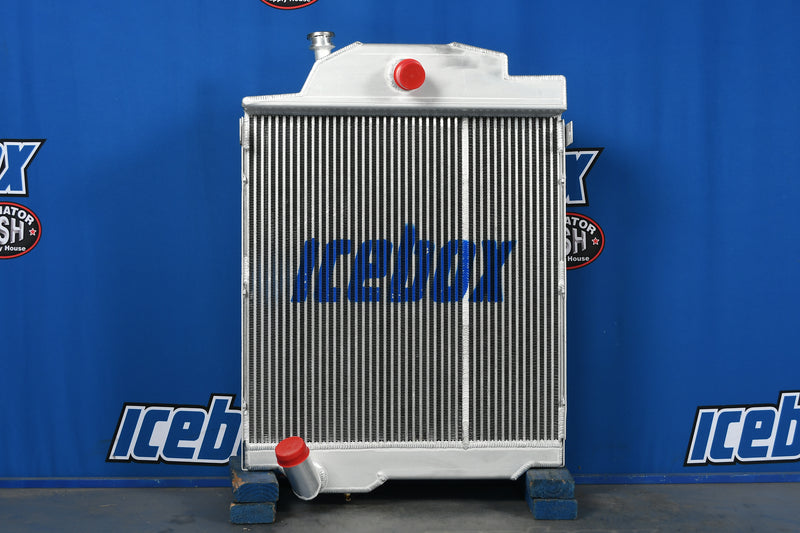 Load image into Gallery viewer, John Deere 5020 Radiator # 870113
