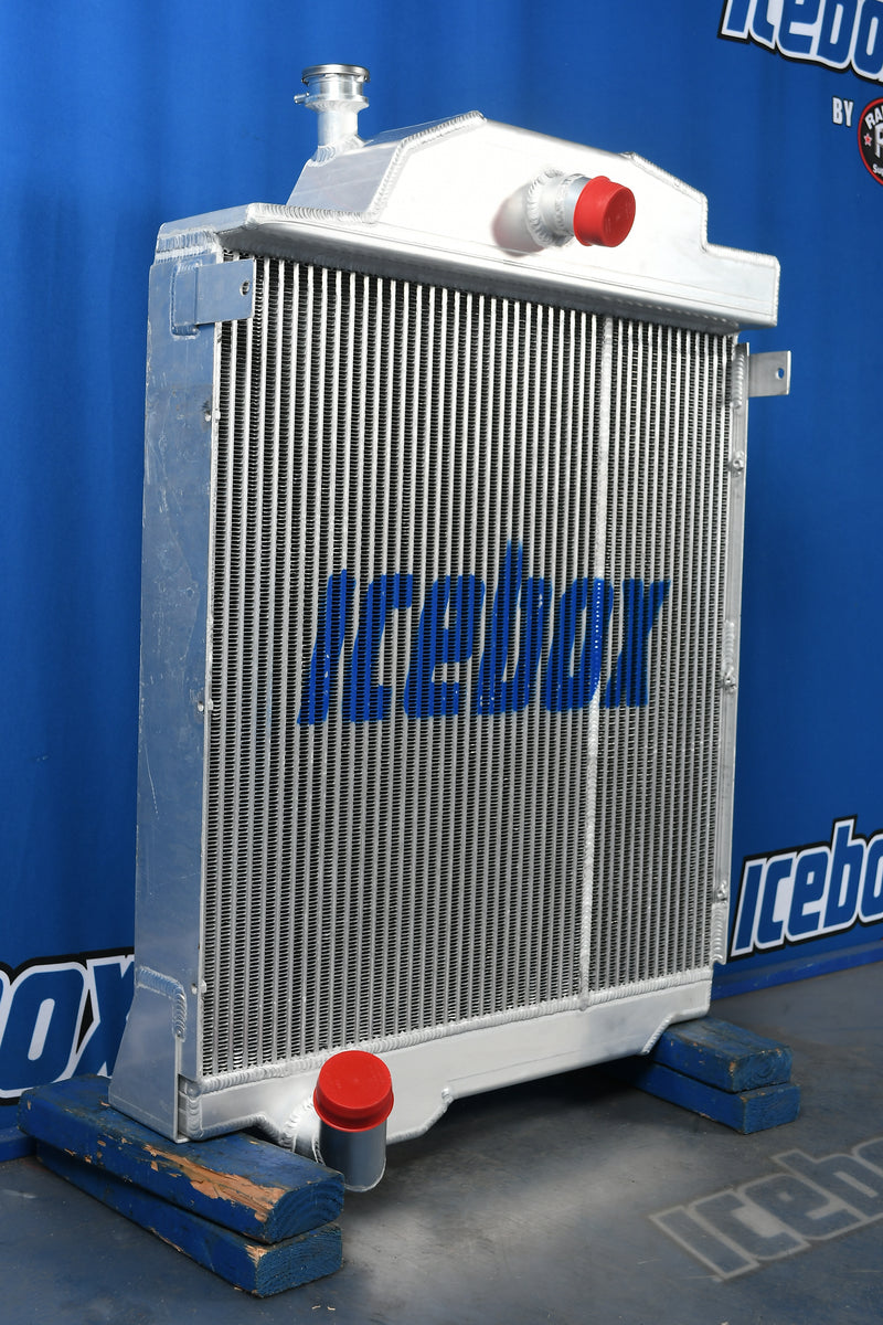 Load image into Gallery viewer, John Deere 5020 Radiator # 870113
