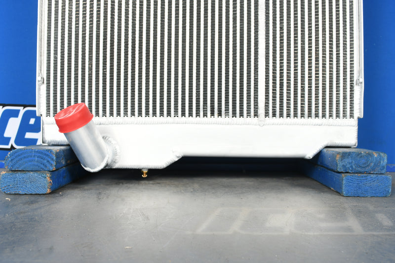 Load image into Gallery viewer, John Deere 5020 Radiator # 870113
