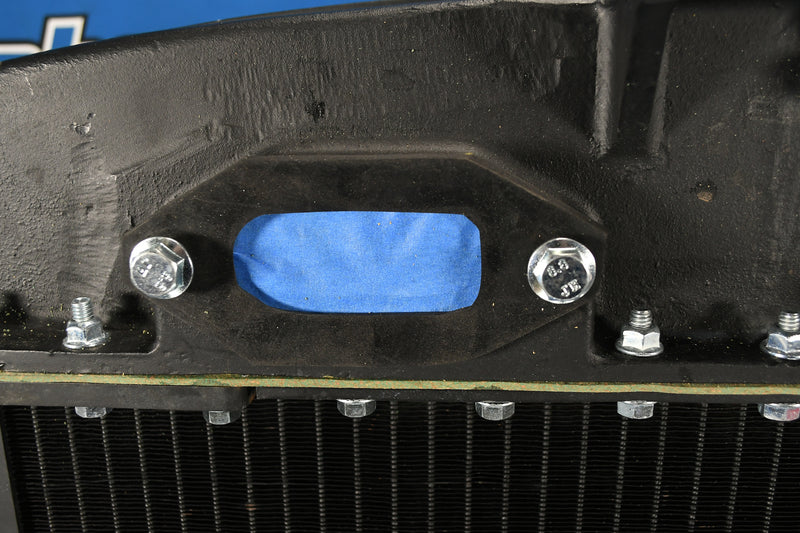 Load image into Gallery viewer, Peterbilt Narrow Nose Cooling Package # 606328

