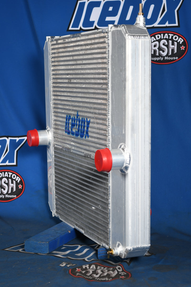 Load image into Gallery viewer, International 4900 Radiator # 603354
