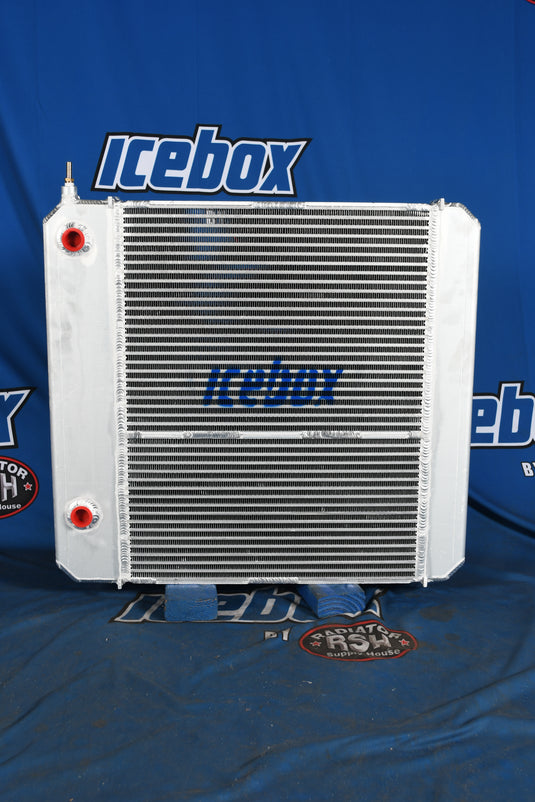 International 4900 Radiator