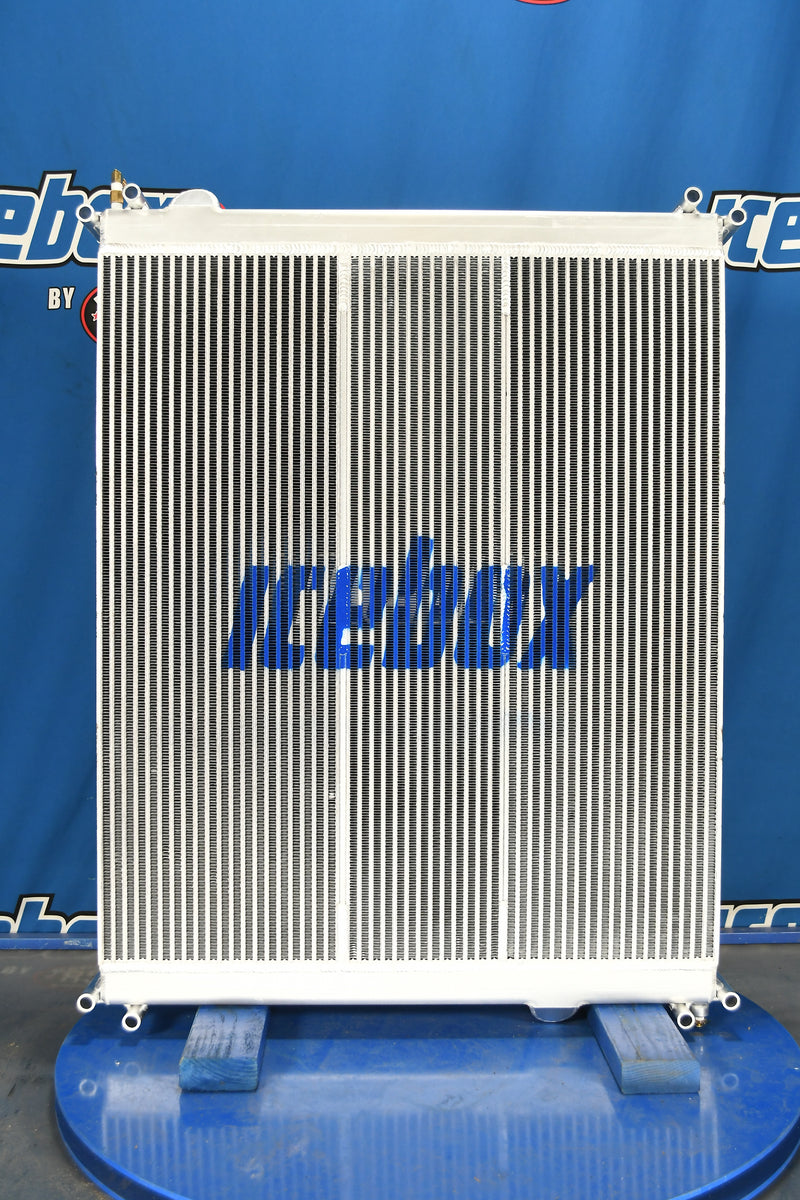 Load image into Gallery viewer, Freightliner Radiator # 601255
