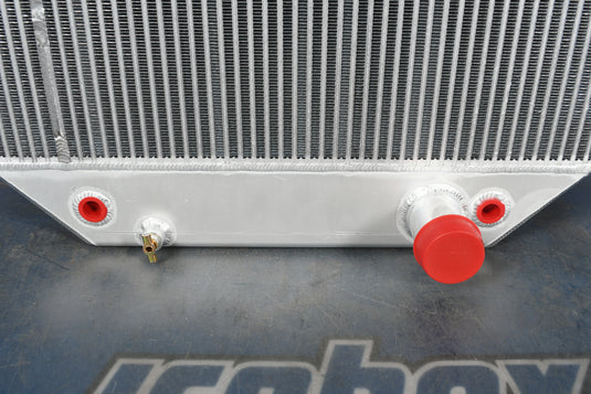 International 2300, 3000, 3600, 3800, 4900 Radiator