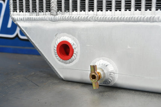 International 2300, 3000, 3600, 3800, 4900 Radiator