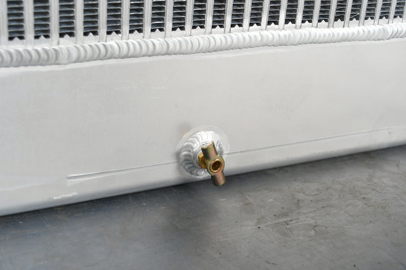 Load image into Gallery viewer, Linkbelt 370 Radiator # 890148
