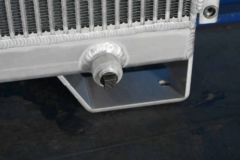 Load image into Gallery viewer, Caterpillar 3304B, 3306B Radiator # 850423
