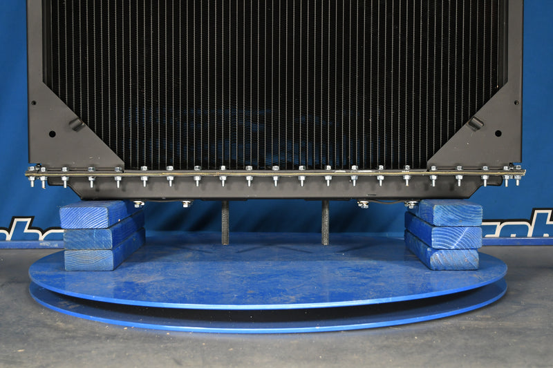 Load image into Gallery viewer, Western Star Radiator # 608003
