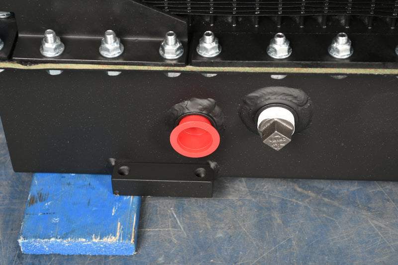 Load image into Gallery viewer, Hyundai 740-3 Radiator # 890188
