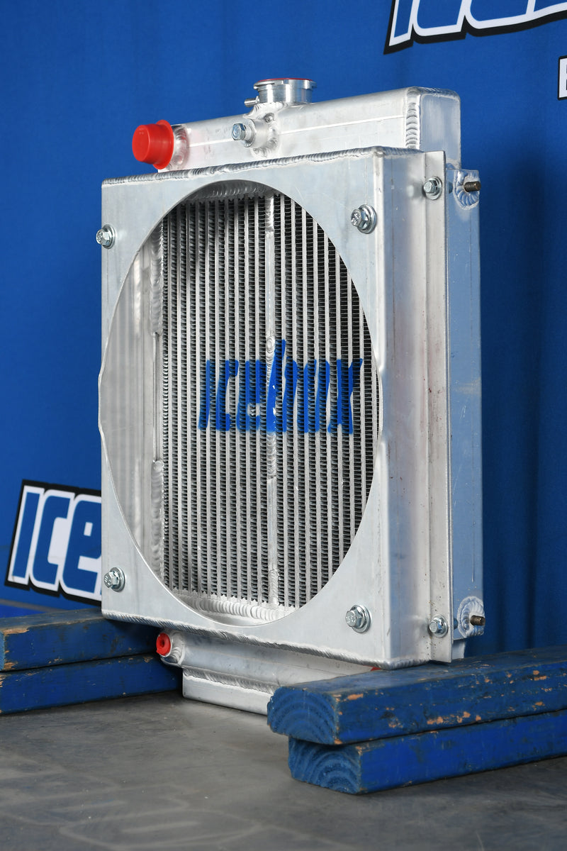 Load image into Gallery viewer, Isuzu 3CB1 Radiator # 990405
