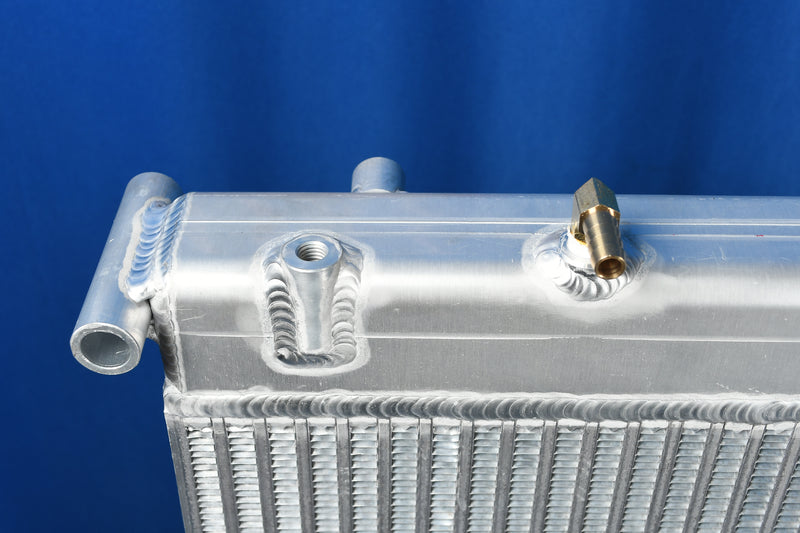 Load image into Gallery viewer, Western Star Radiator # 601131
