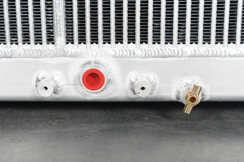 Load image into Gallery viewer, Western Star Radiator # 601131
