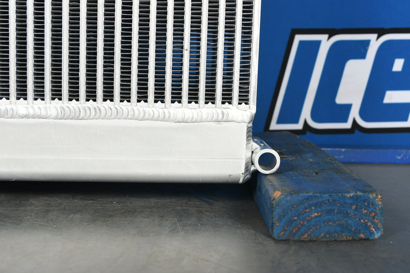 Load image into Gallery viewer, Western Star Radiator # 601131
