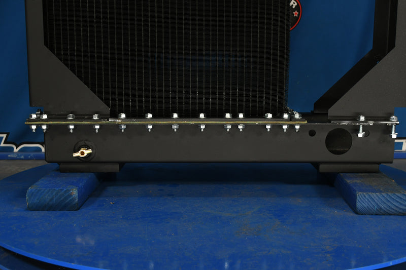 Load image into Gallery viewer, Case 1155E Radiator # 845066
