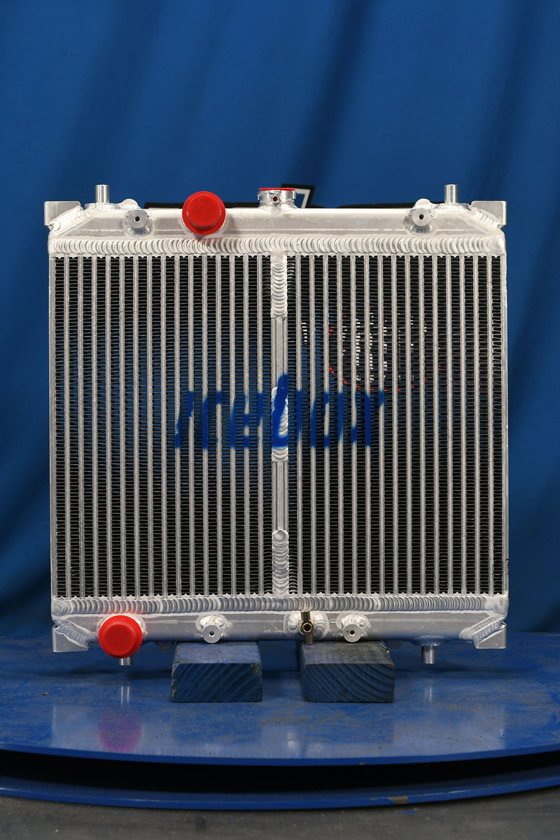 Load image into Gallery viewer, New Holland MC35 Radiator # 910000
