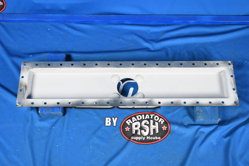 Load image into Gallery viewer, Kenworth Bottom Tank # 604737
