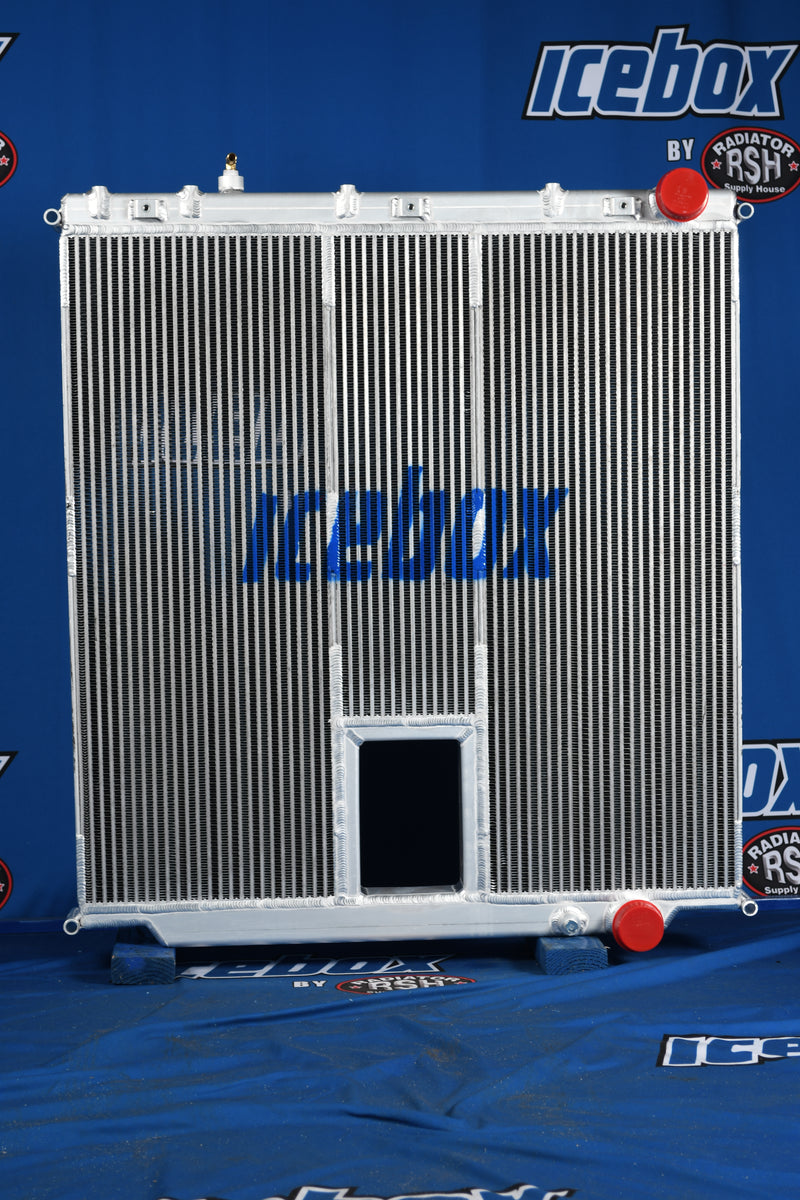 Load image into Gallery viewer, Freightliner 4700, 4700X, 4900, 4900X Radiator # 601621
