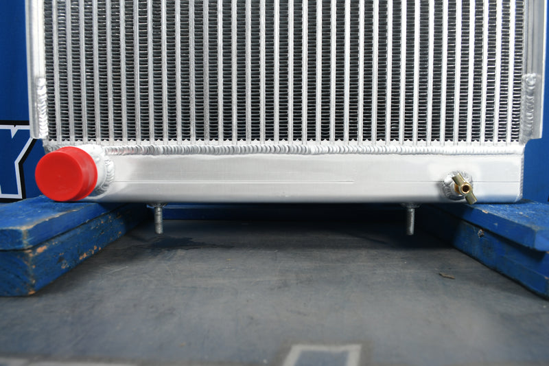 Load image into Gallery viewer, Perkins DDC60, Engine 4.236 Radiator # 990571
