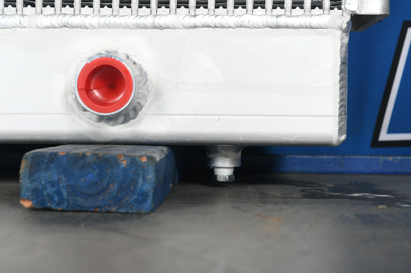 Load image into Gallery viewer, Caterpillar 140H Radiator # 851153
