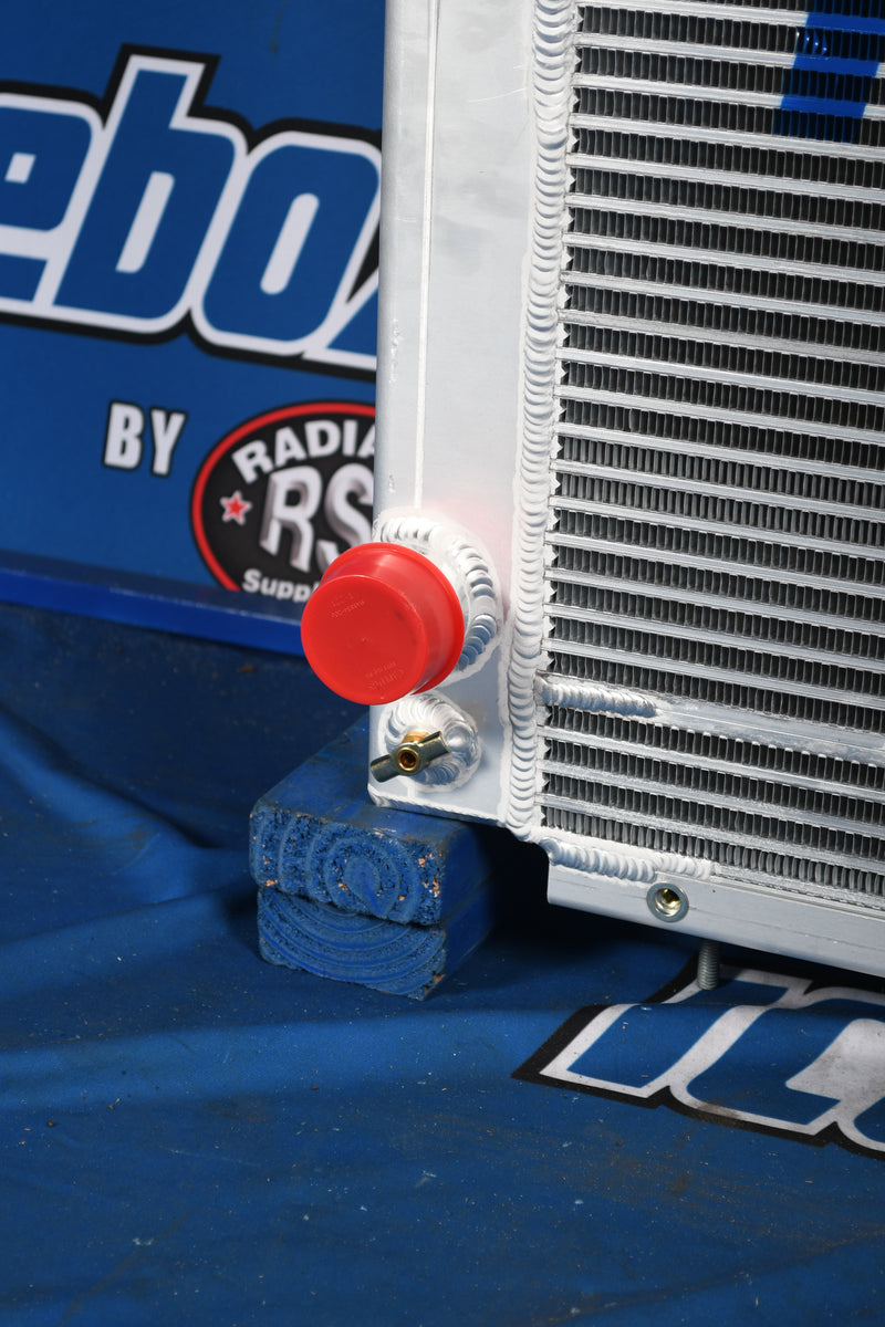 Load image into Gallery viewer, JLG G12-55A Radiator # 890067

