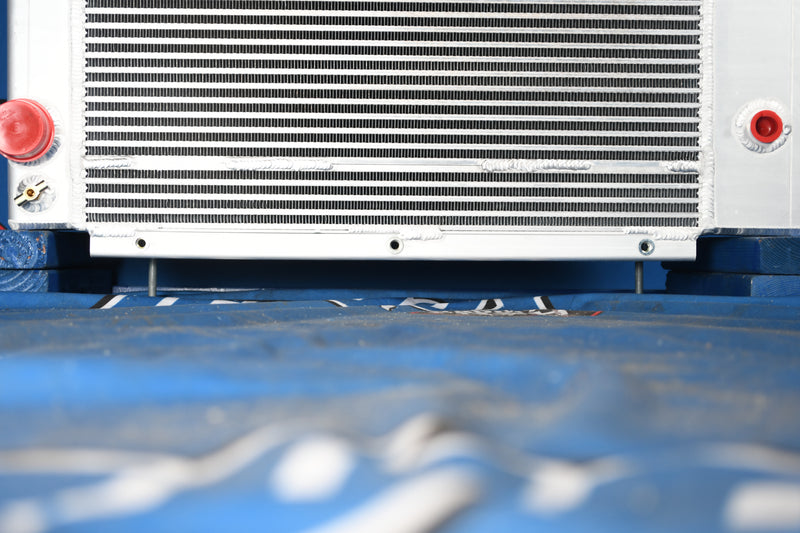Load image into Gallery viewer, JLG G12-55A Radiator # 890067
