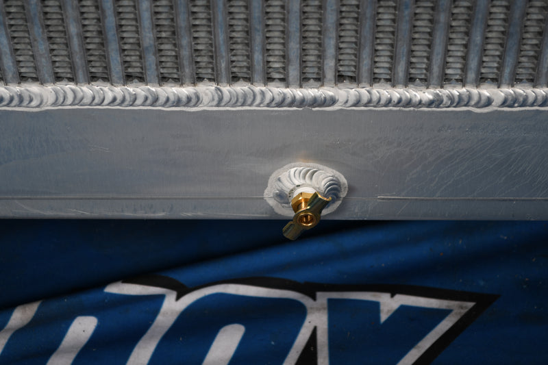 Load image into Gallery viewer, Case 921C Radiator # 845196

