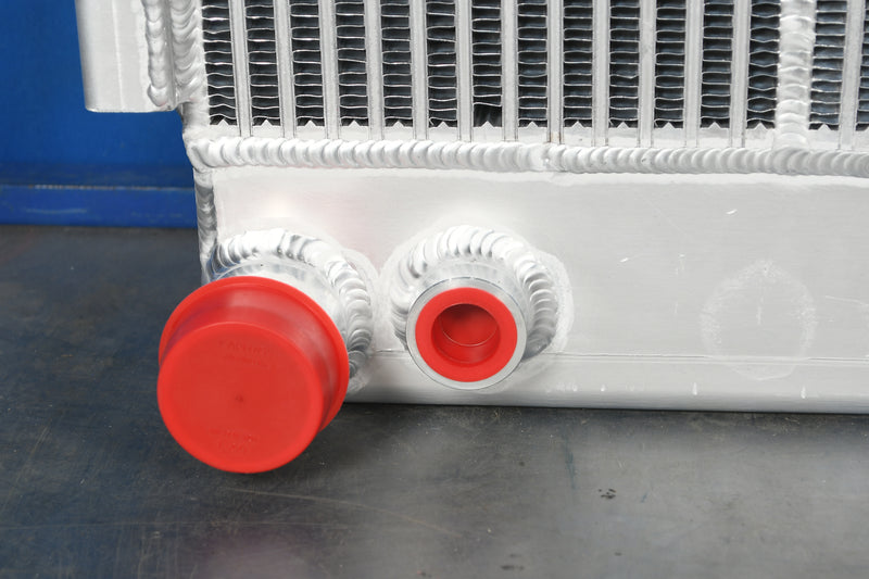 Load image into Gallery viewer, Getman LRD220 Radiator # 890442
