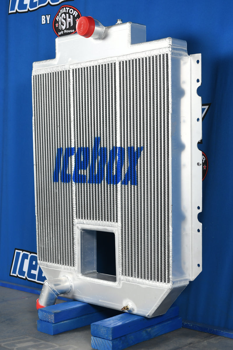 Load image into Gallery viewer, International 4700 Radiator # 603570
