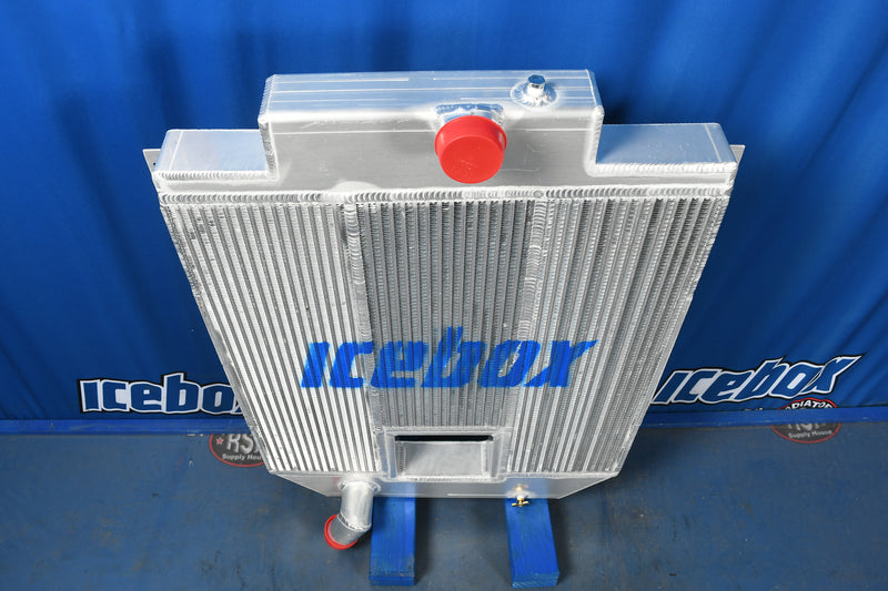 Load image into Gallery viewer, International 4700 Radiator # 603570
