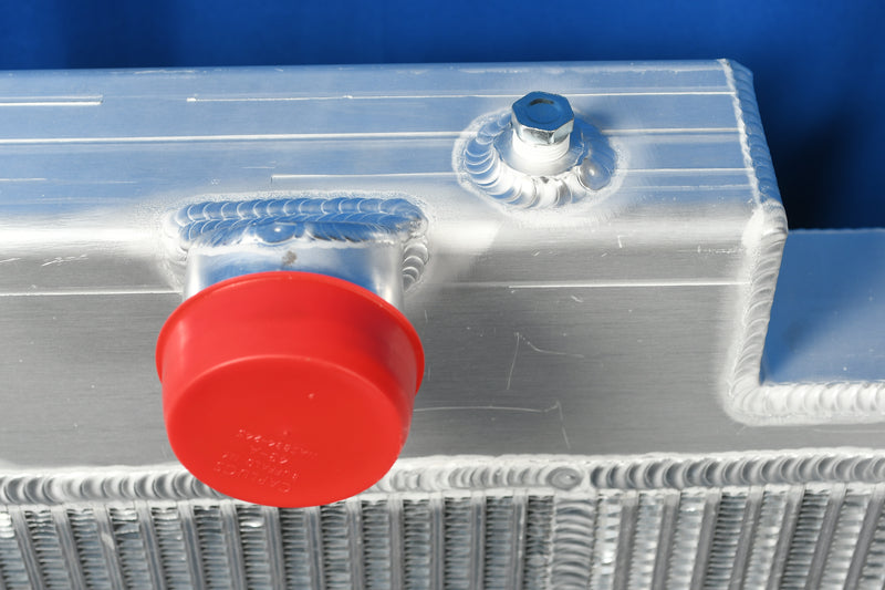 Load image into Gallery viewer, International 4700 Radiator # 603570
