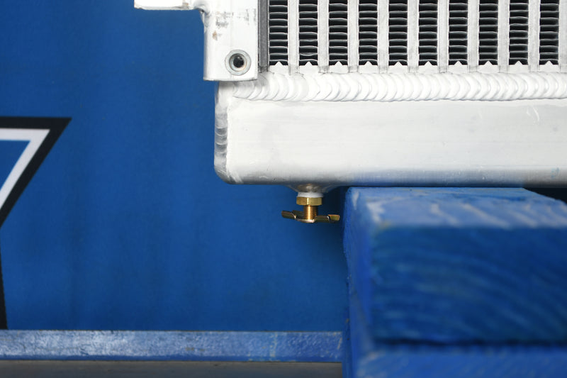 Load image into Gallery viewer, Hyster Radiator # 940047
