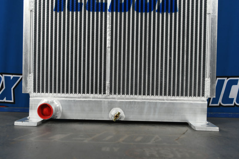 Load image into Gallery viewer, Isuzu MAC 750F Industrial Heater Radiator # 990200
