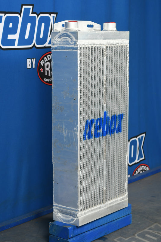 Volvo G700B Oil Cooler