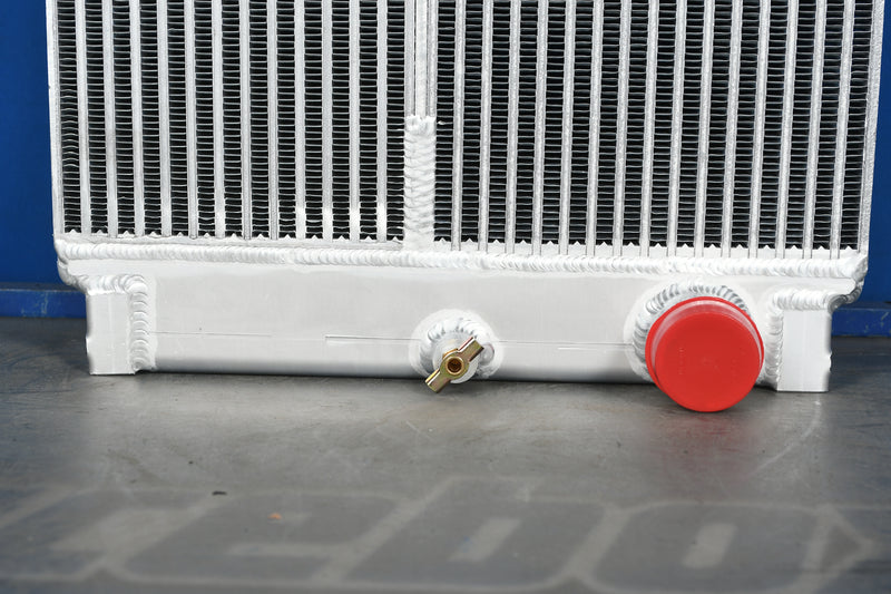 Load image into Gallery viewer, Caterpillar 315 Radiator # 850367
