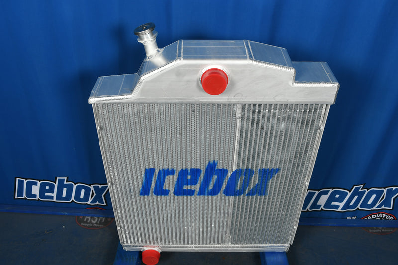 Load image into Gallery viewer, John Deere 7020 Radiator # 870169

