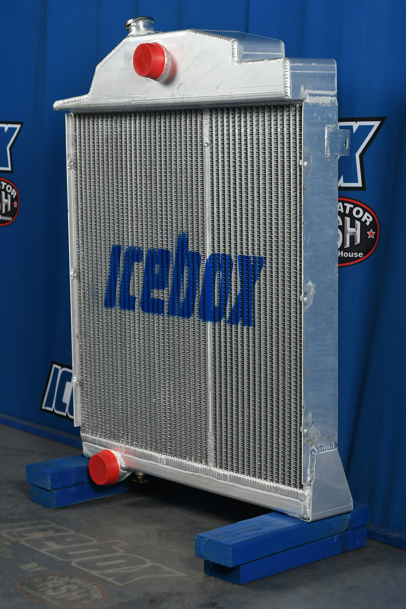 Load image into Gallery viewer, John Deere 7020 Radiator # 870169
