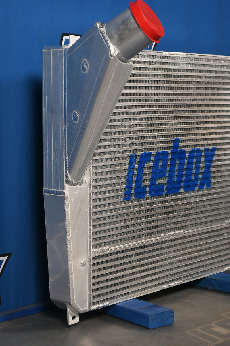 Load image into Gallery viewer, Kenworth T600,T800,C500,W900 Charge Air Cooler # 604121

