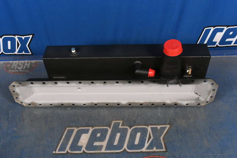 Load image into Gallery viewer, Freightliner Top Tank # 601465
