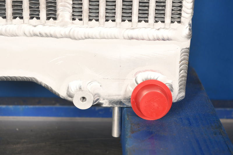 Load image into Gallery viewer, IHI Radiator # 890305
