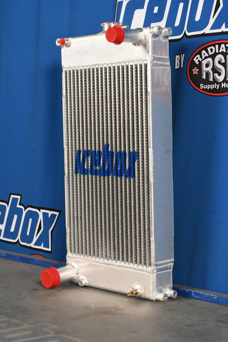 Load image into Gallery viewer, Oxbo, International Radiator # 820258
