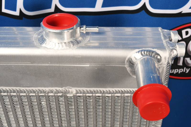 Load image into Gallery viewer, Oxbo, International Radiator # 820258
