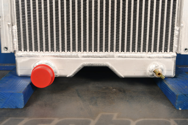 Load image into Gallery viewer, Vermeer 1250 Chipper Radiator # 950077
