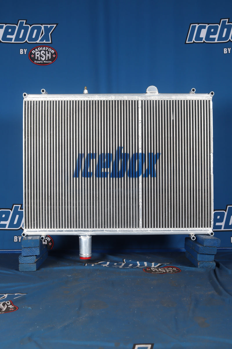 Load image into Gallery viewer, Kenworth / Peterbilt T800, T200, T300, T170, 270, Radiator # 604079
