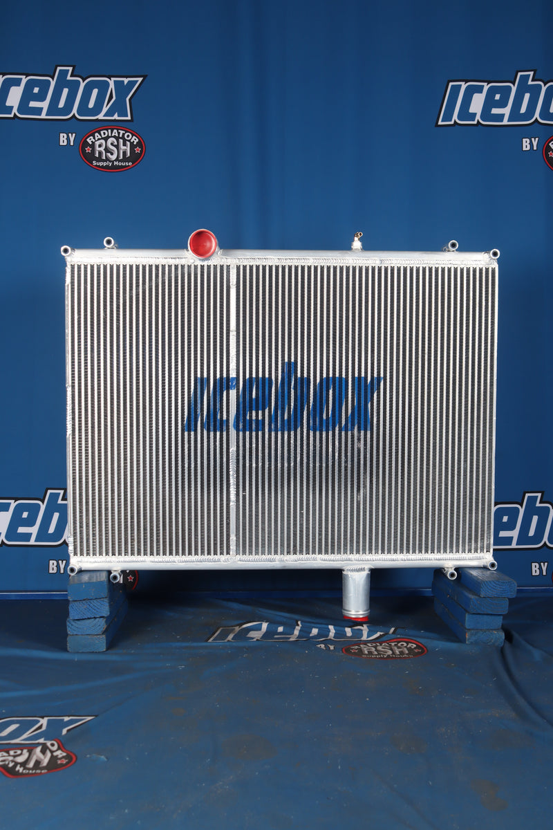 Load image into Gallery viewer, Kenworth / Peterbilt T800, T200, T300, T170, 270, Radiator # 604079
