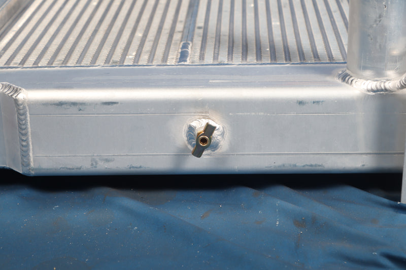 Load image into Gallery viewer, John Deere 350D, 3754D Radiator # 870217
