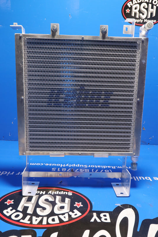 John Deere 3033R, H165 Oil Cooler