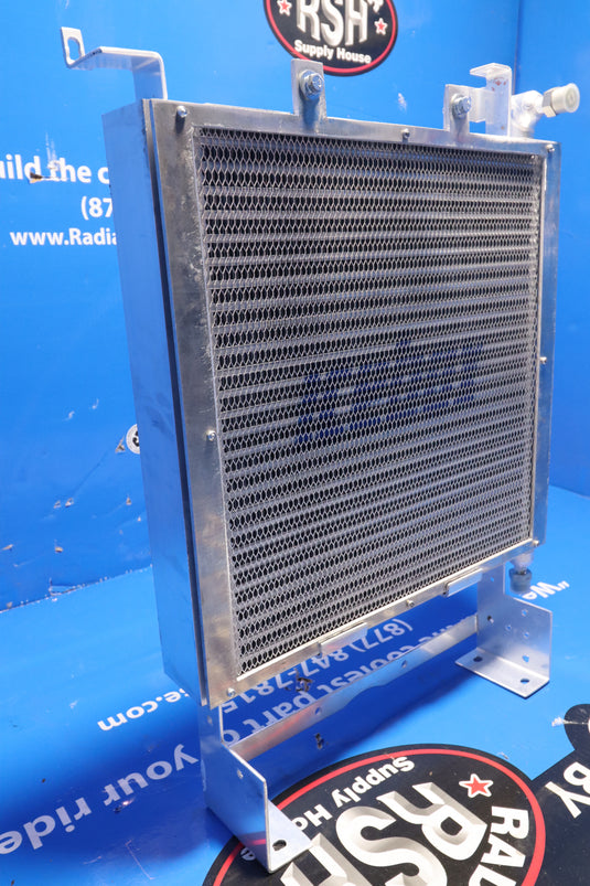 John Deere 3033R, H165 Oil Cooler