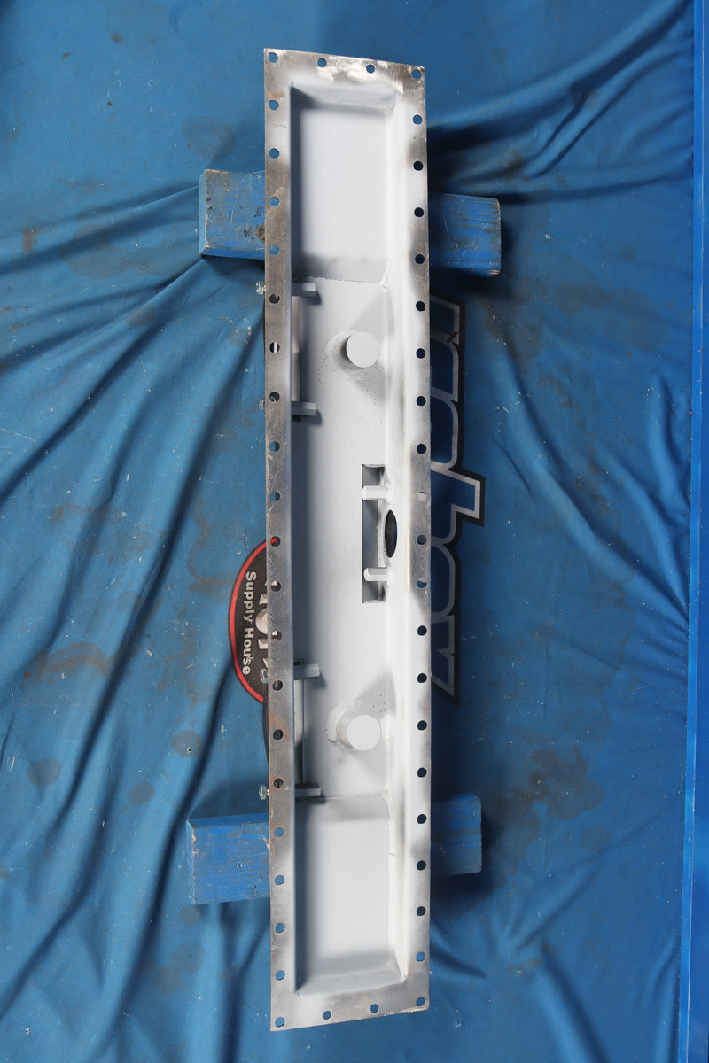 Load image into Gallery viewer, Peterbilt Bottom Tank # 606273
